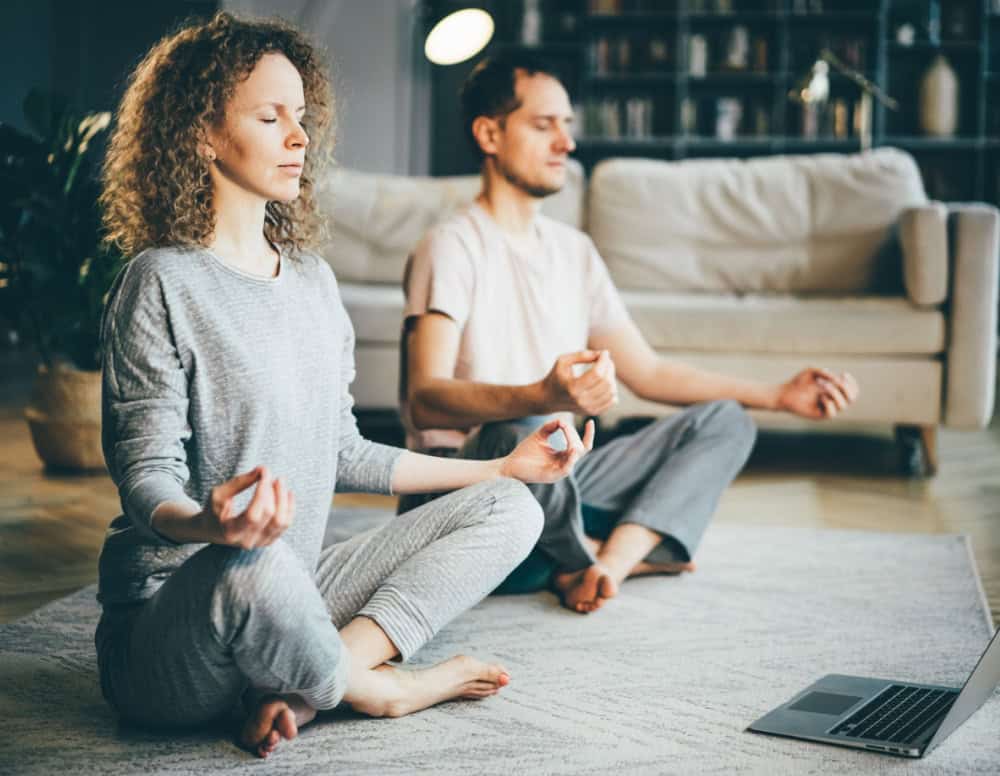 Wie Yoga zur Förderung der Gesundheit beitragen kann